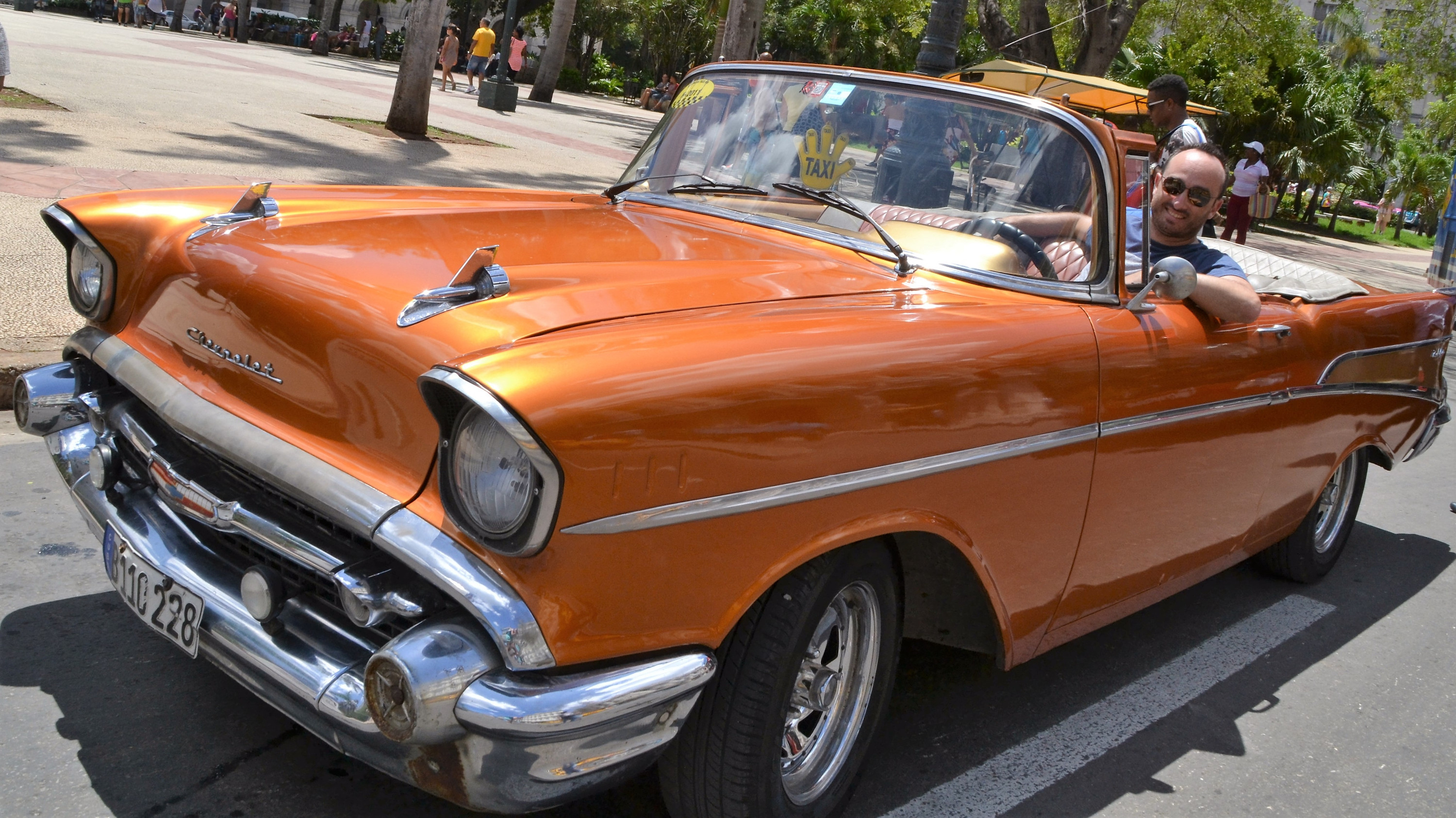 Cuba-classic-car.jpg