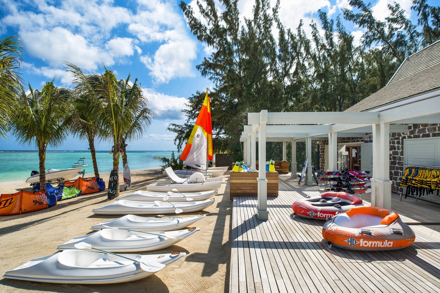 str3459ag-144525-Watersport-Club.jpg