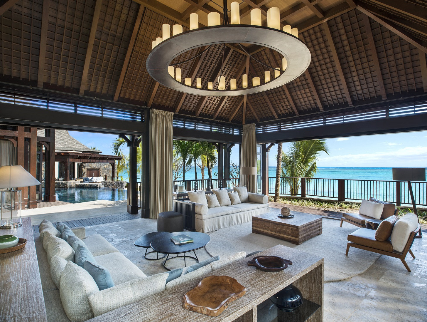 str3459gr-142275-The-St-Regis-Villa-Formal-Lounge.jpg