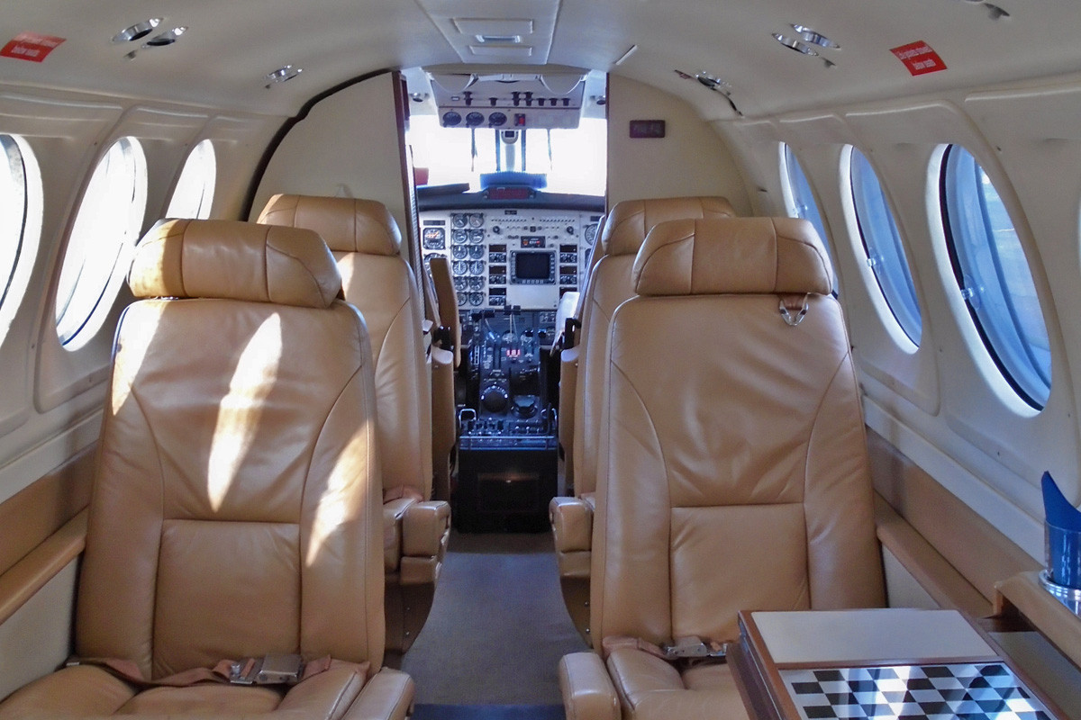 Beechcraft-interior.jpg